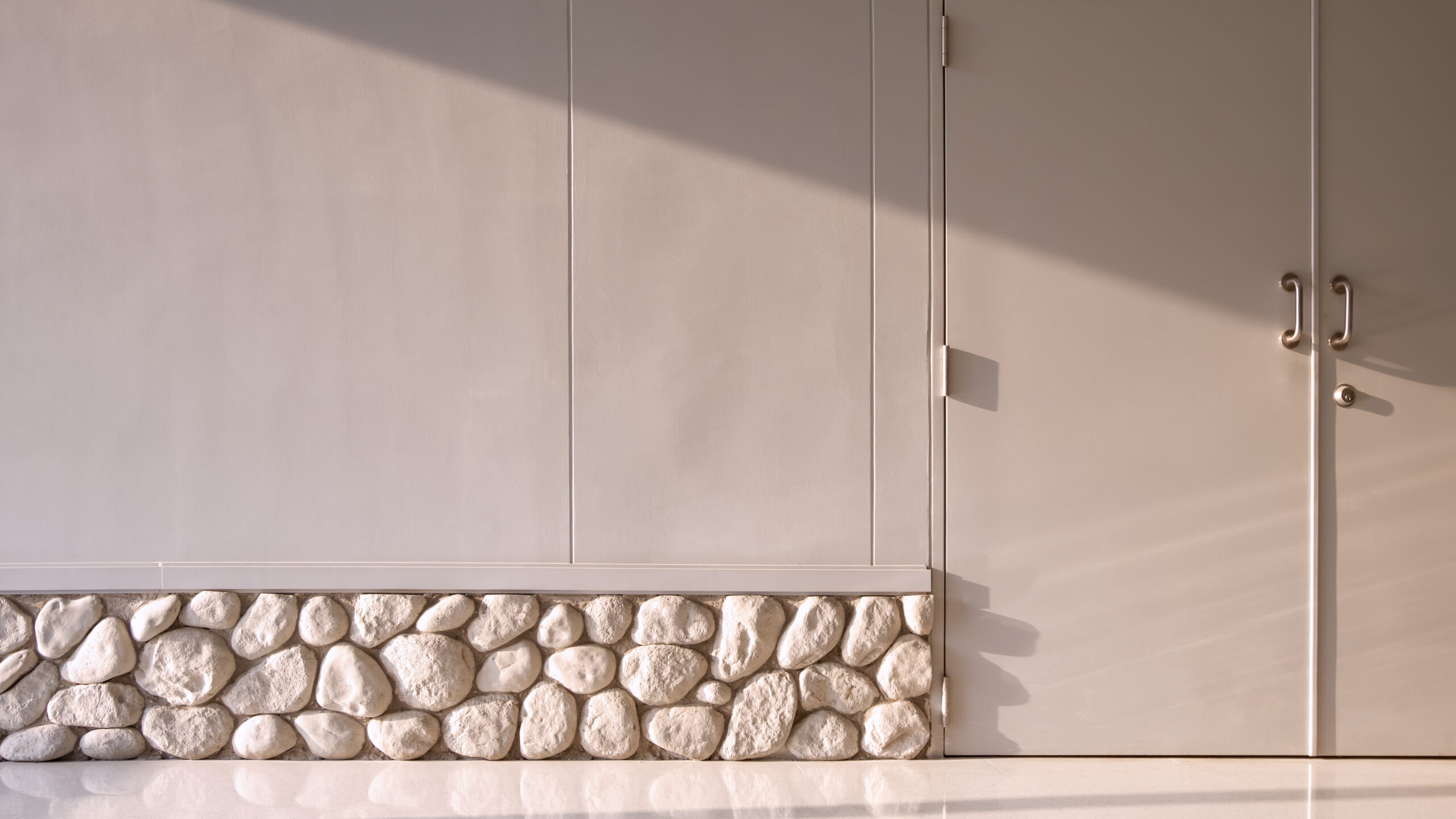 Large Format and Natural Stone tile installation
